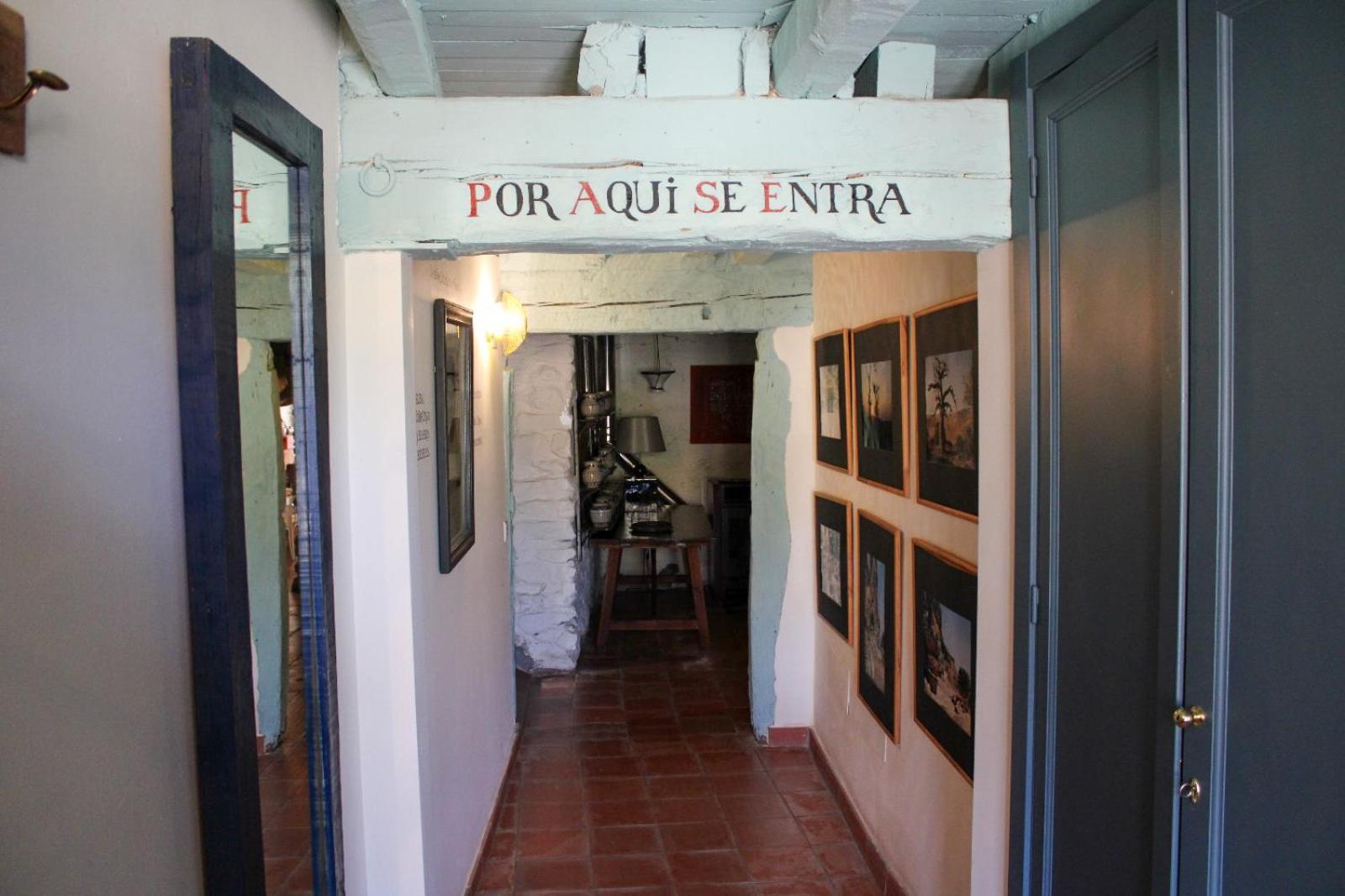 Casa Rural El Horno De La Aldegueela Торрекабальєрос Екстер'єр фото